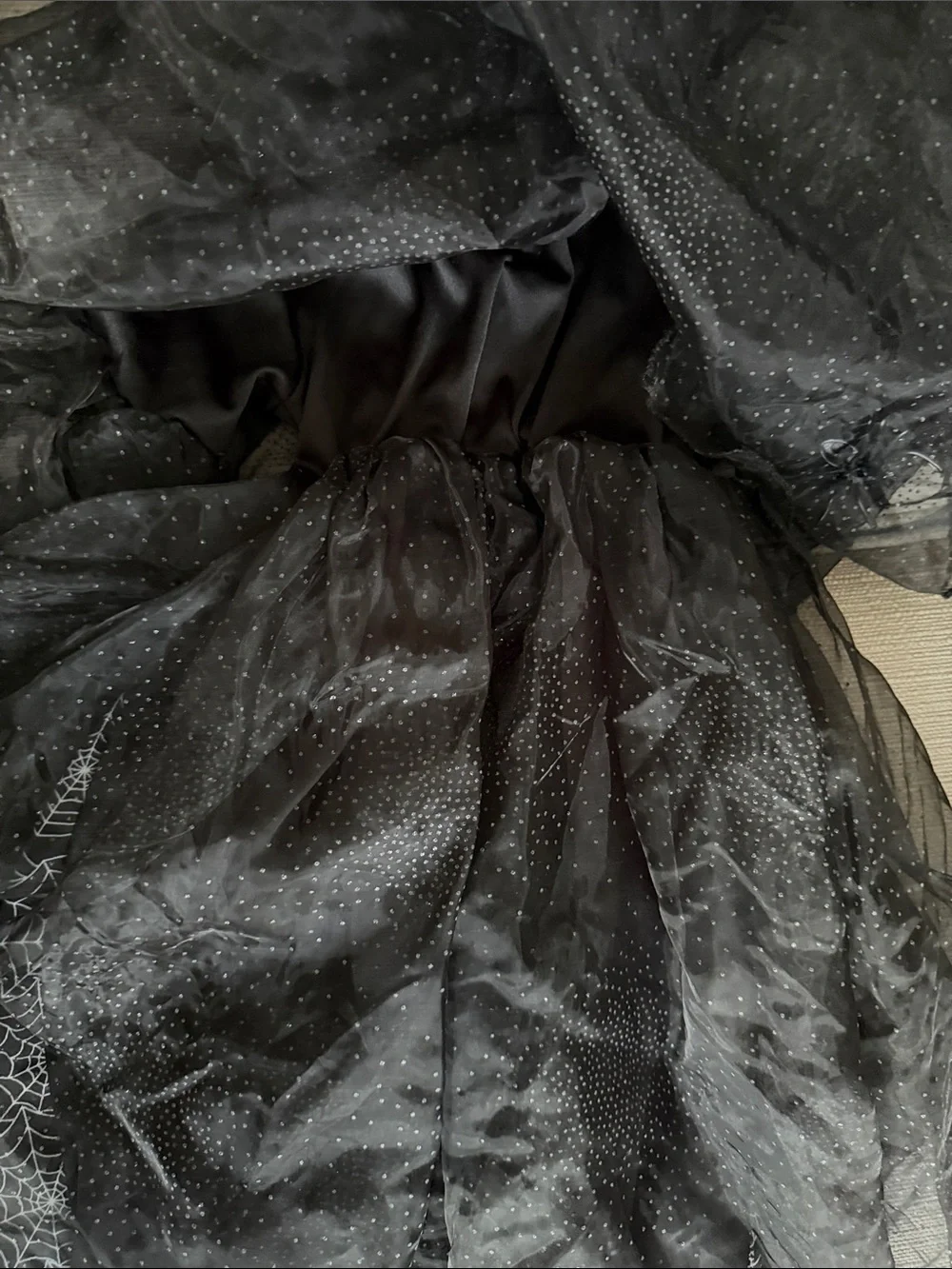 Pottery Barn Kids glow in the dark witch Halloween costume size 3